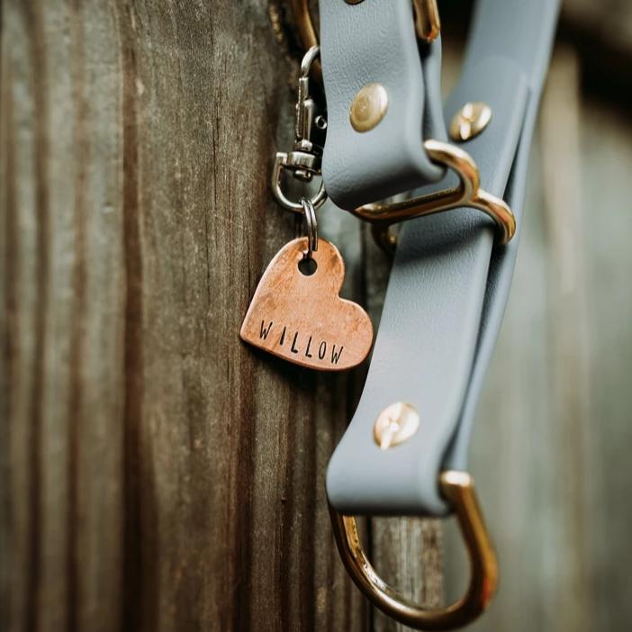 Freya- Simple Style - Copper Paws